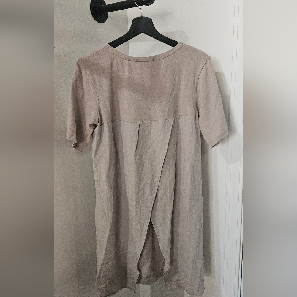 Mod Ref Side Slit Tunic Top - Picture 3 of 5